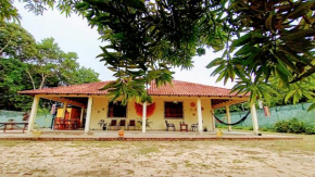 Lavi Hostel